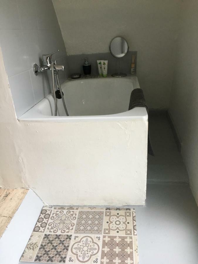 Mini Flat Wifi Apartment