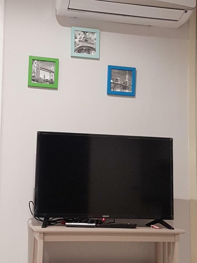 Attico Con Terrazza A Căn hộ