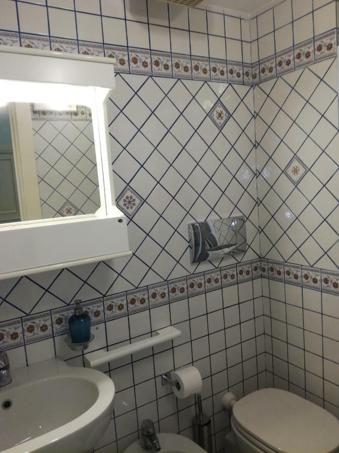 Apartment Cairoli 79 *