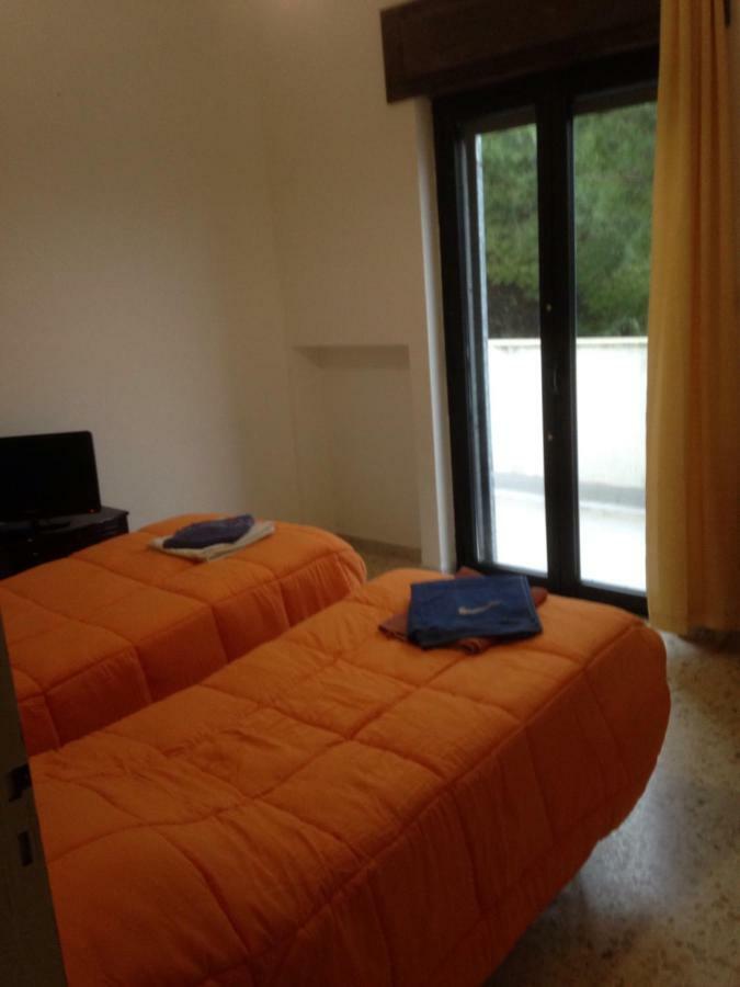Alma Villa *