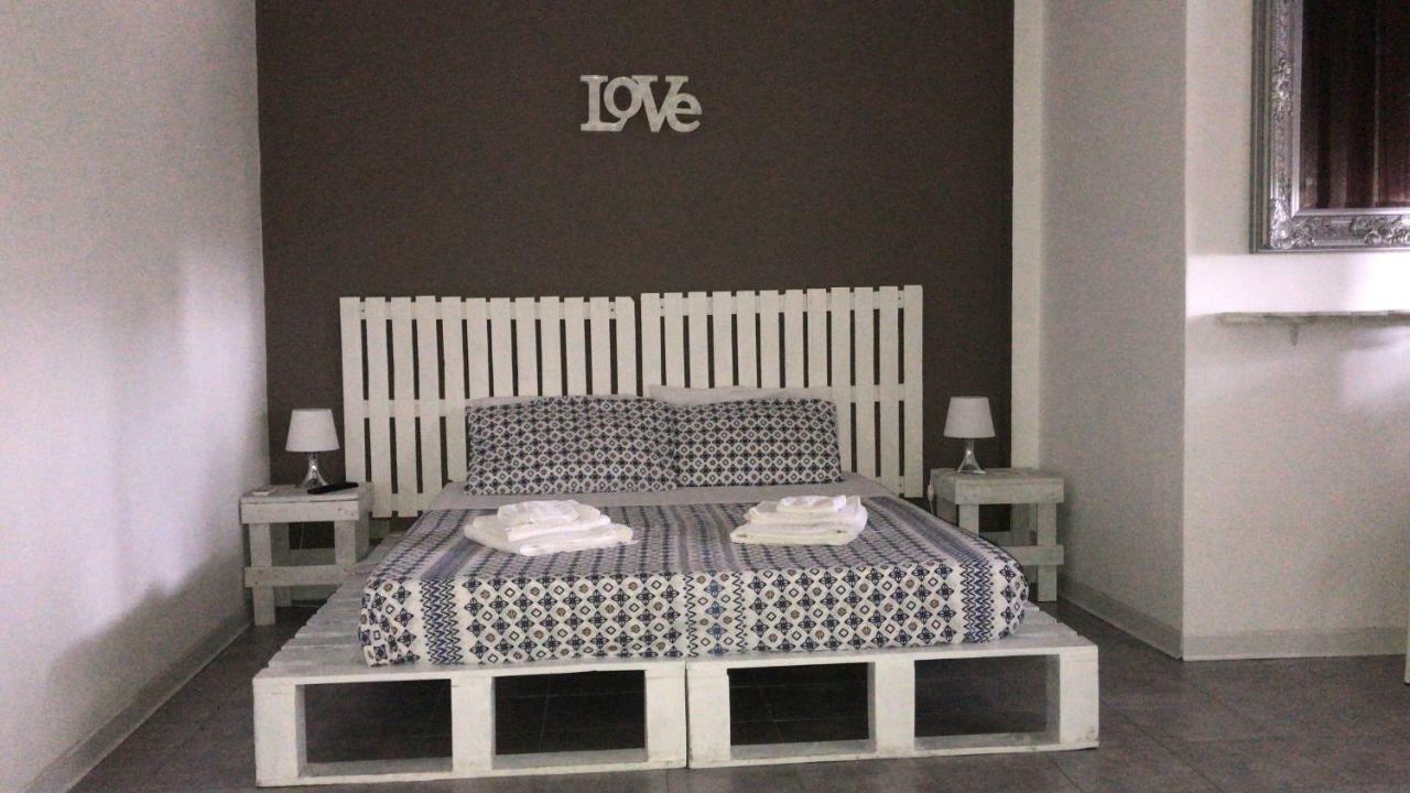 Comeacasatua Bed & Breakfast