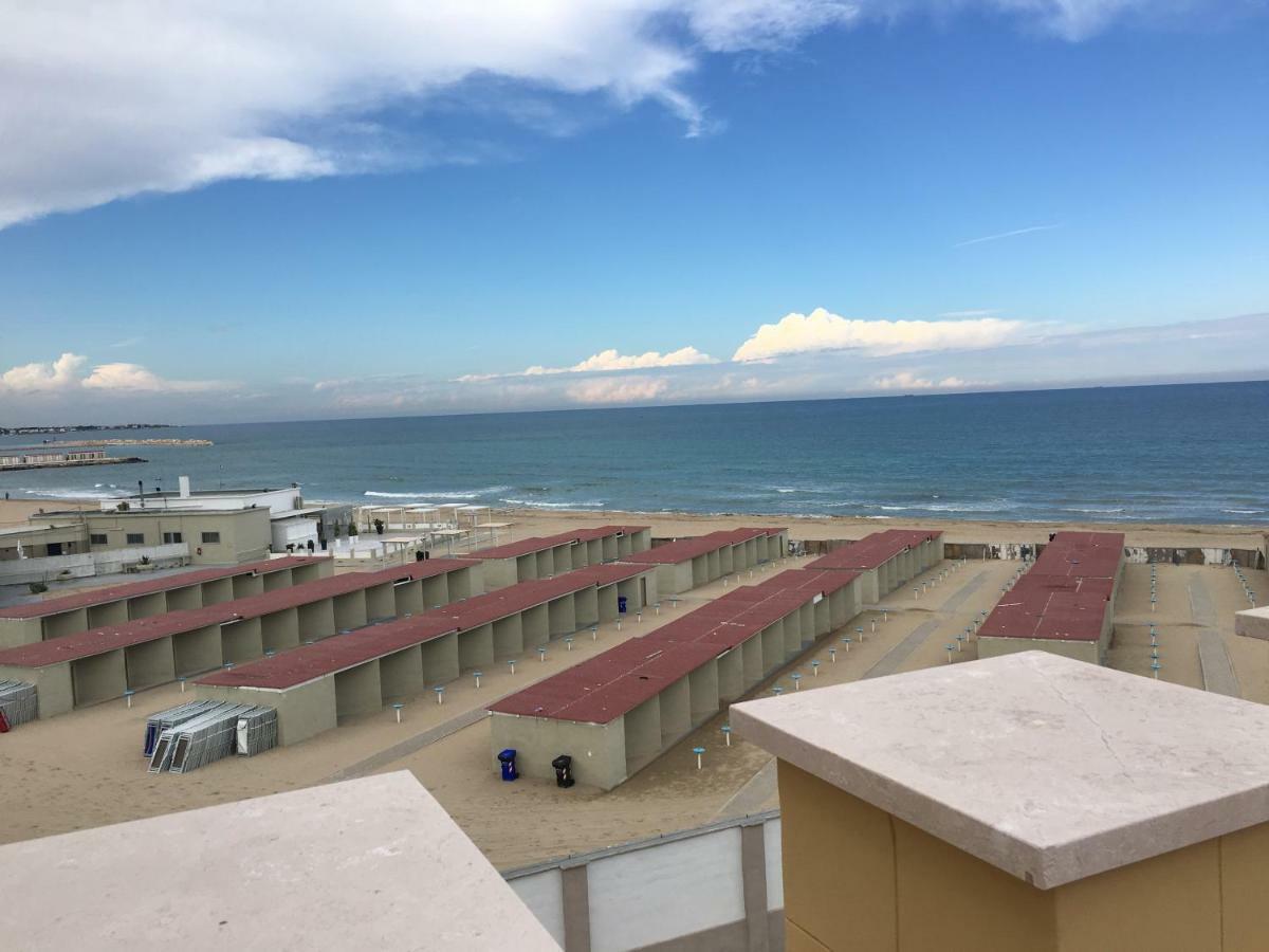 Stanza Con Vista Mare Bari