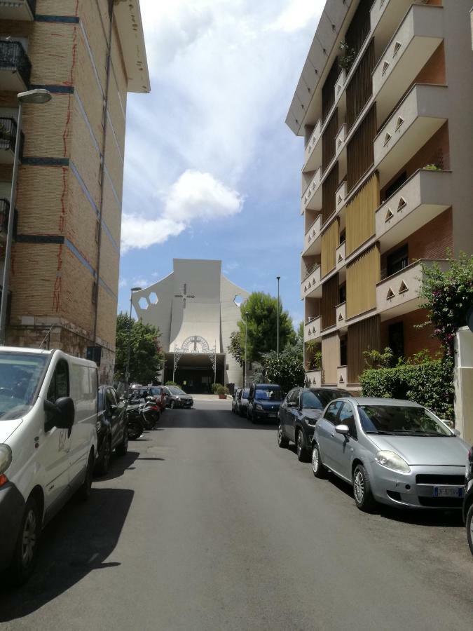 1964 Apartment *