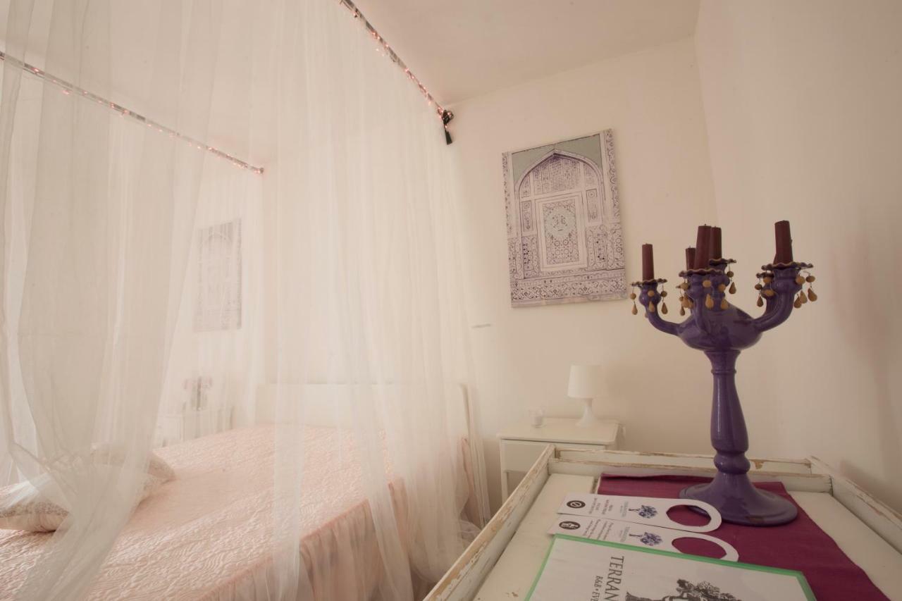 Bed & Breakfast Terradamarebari