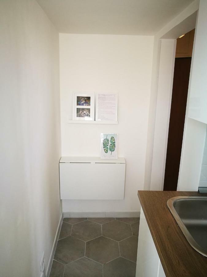 Simply House In Apartment