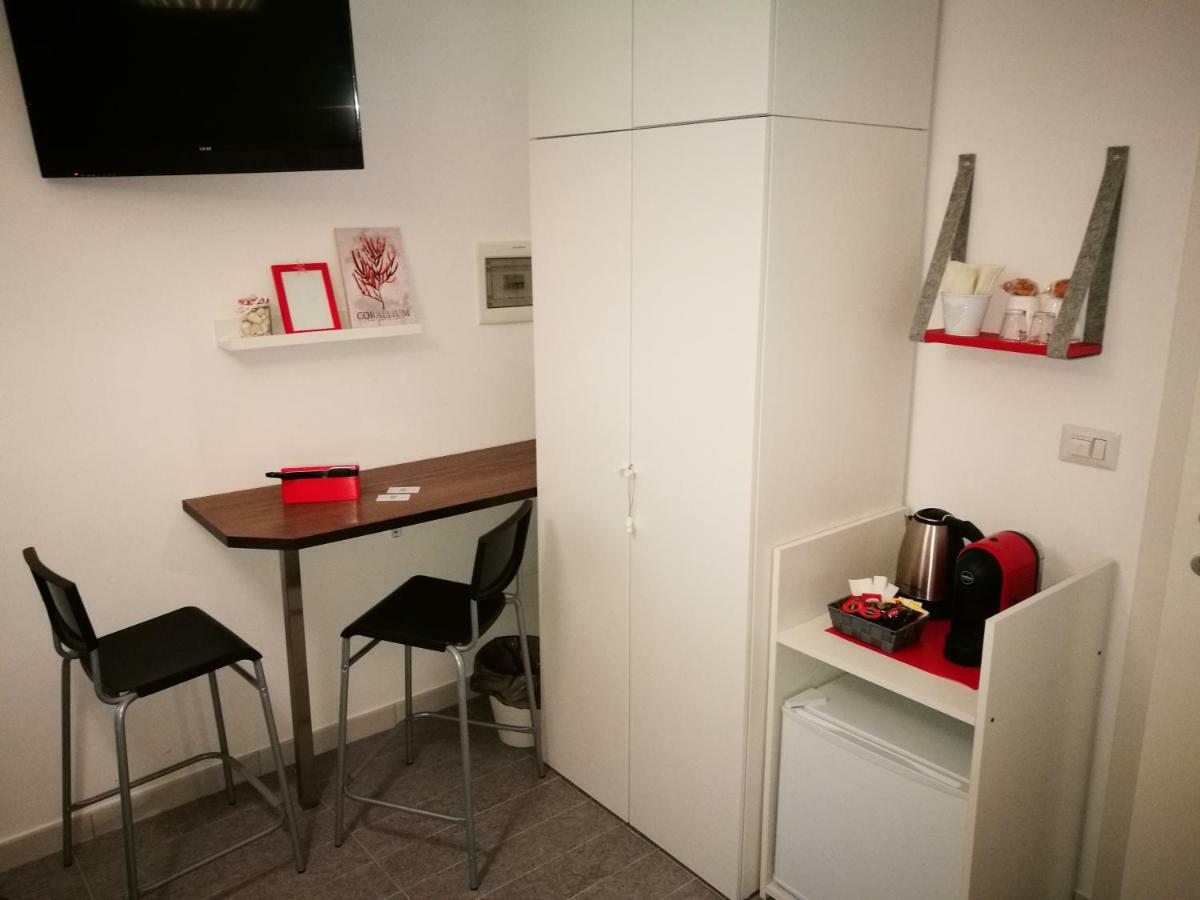 Simply House In 2 Apartament *