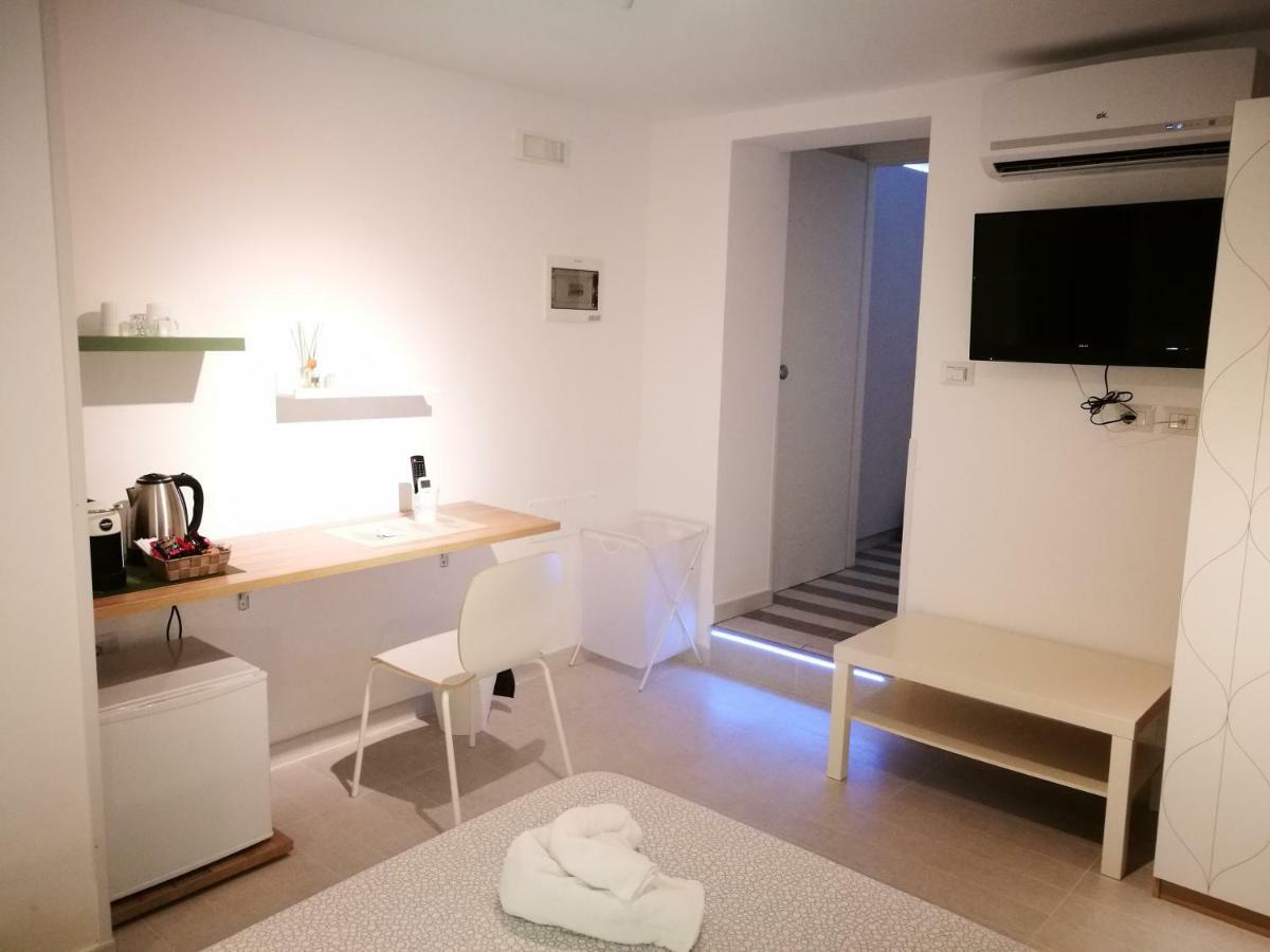 Simply House In 2