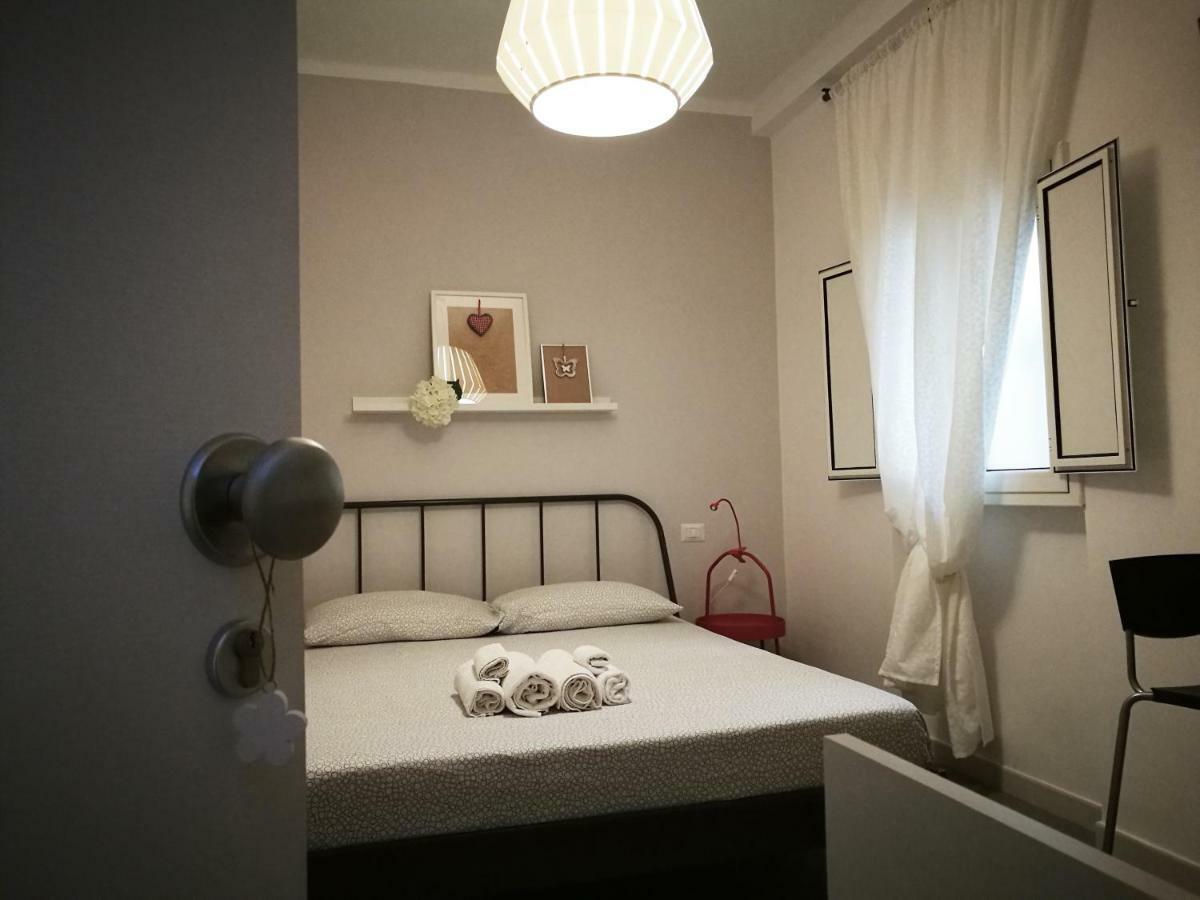 Simply House In 2 Apartament Bari