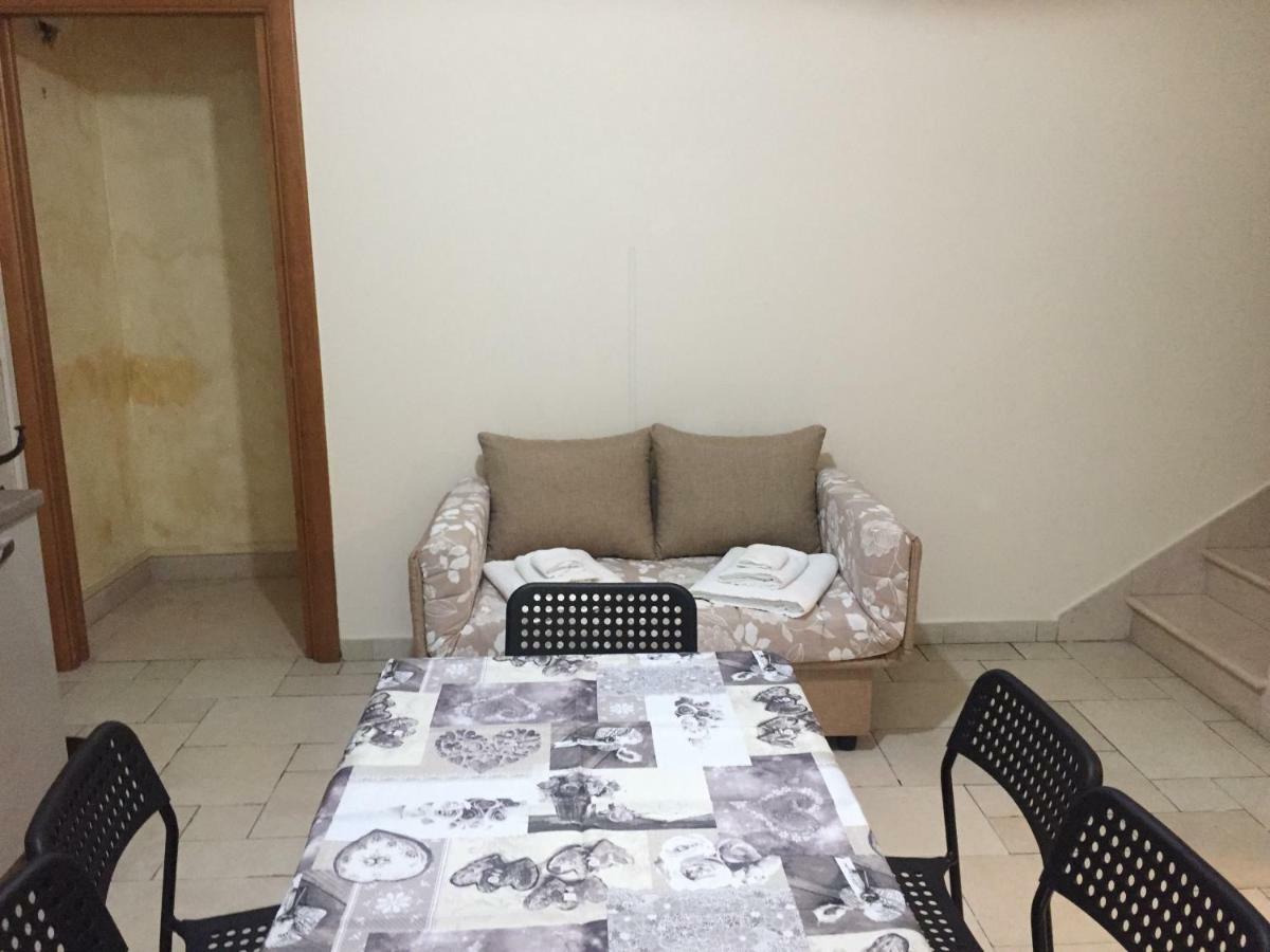 Larosablubarivecchia Apartment *