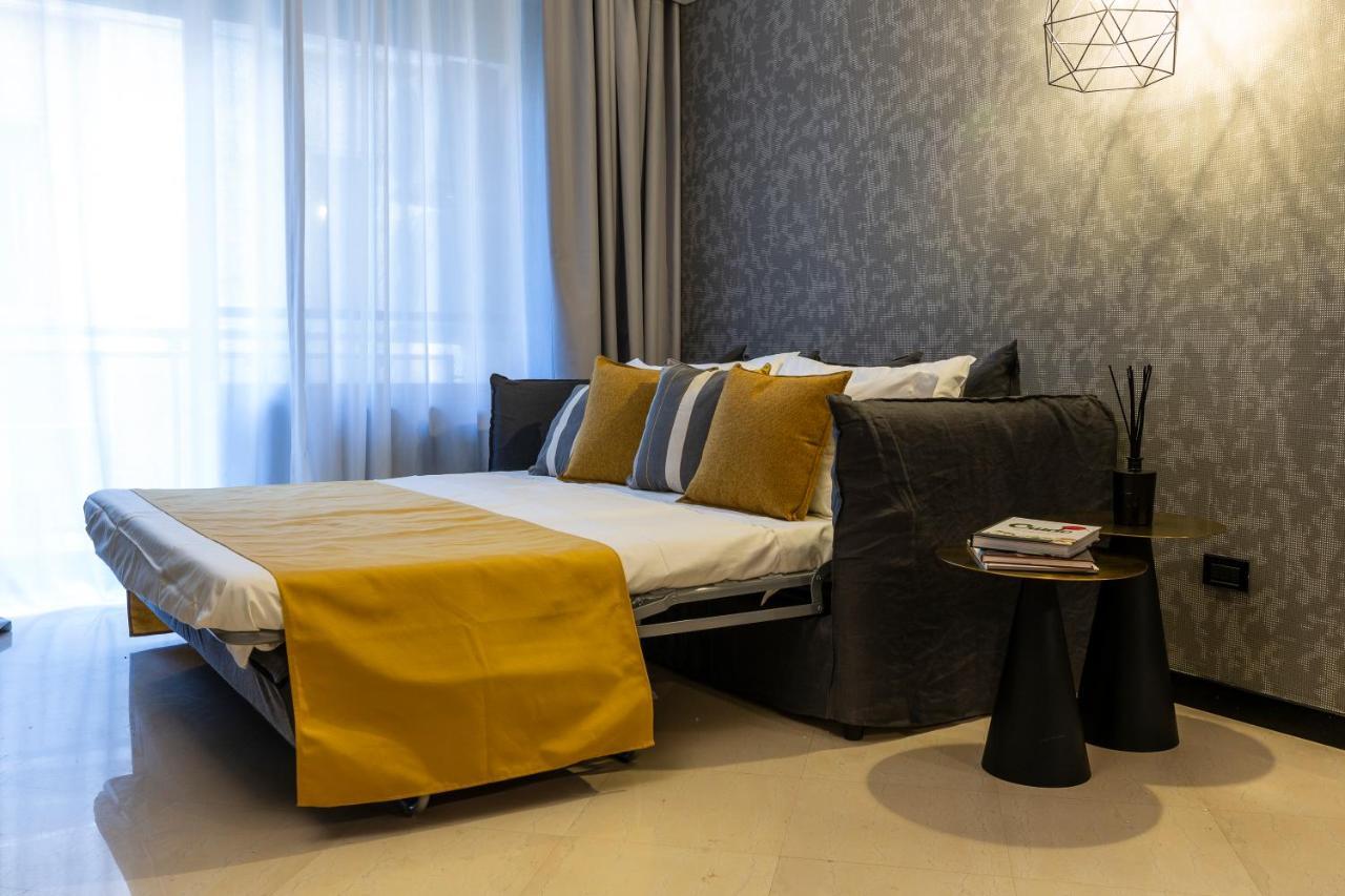 Apartment Laus App. 1 - Art & Design Nel Cuore Di - Via Dante Alighieri *