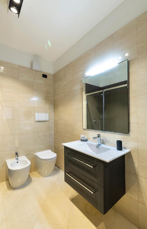 Apartment Laus App. 1 - Art & Design Nel Cuore Di - Via Dante Alighieri Bari