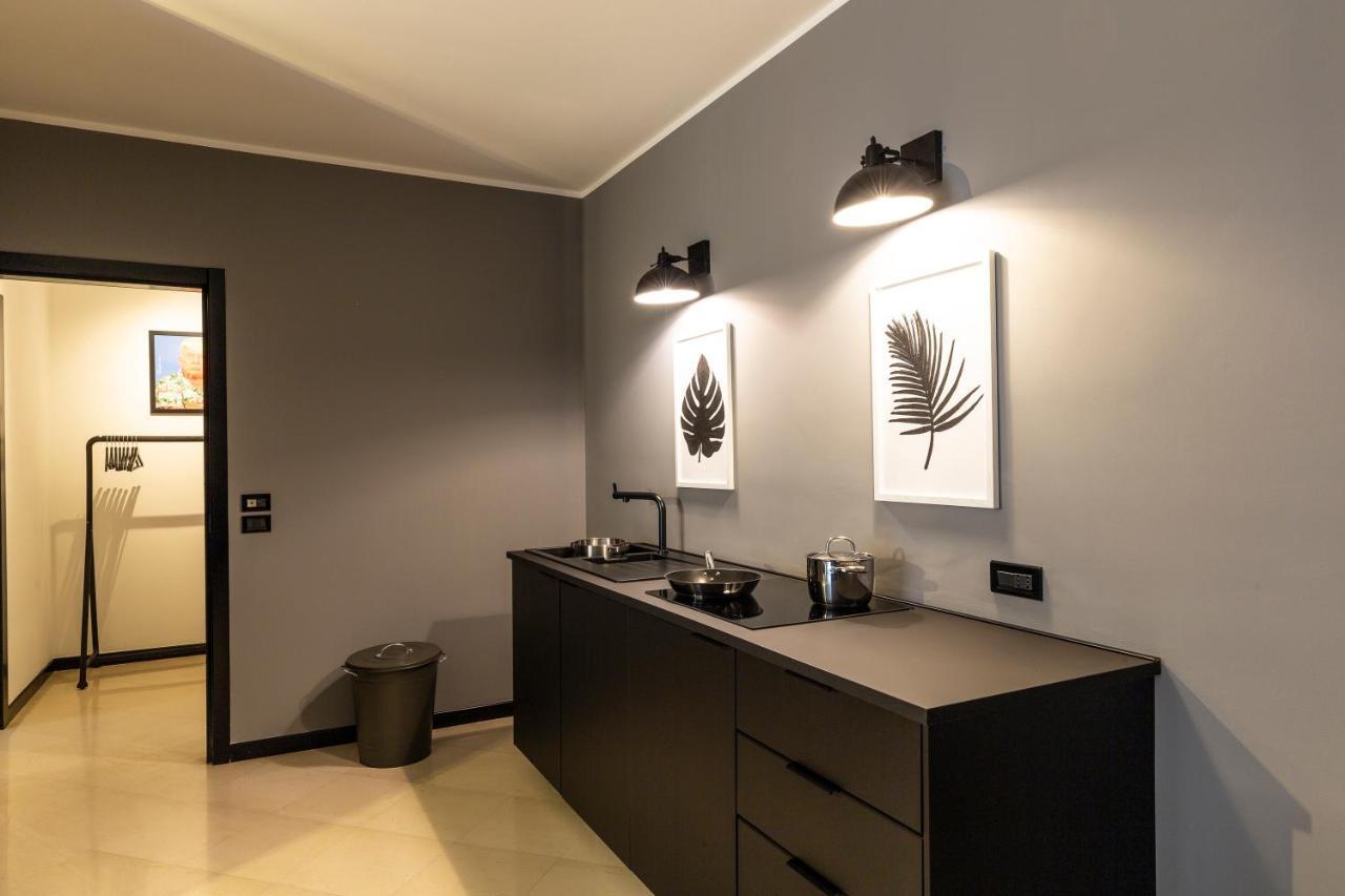 Apartment Laus App. 1 - Art & Design Nel Cuore Di - Via Dante Alighieri Bari
