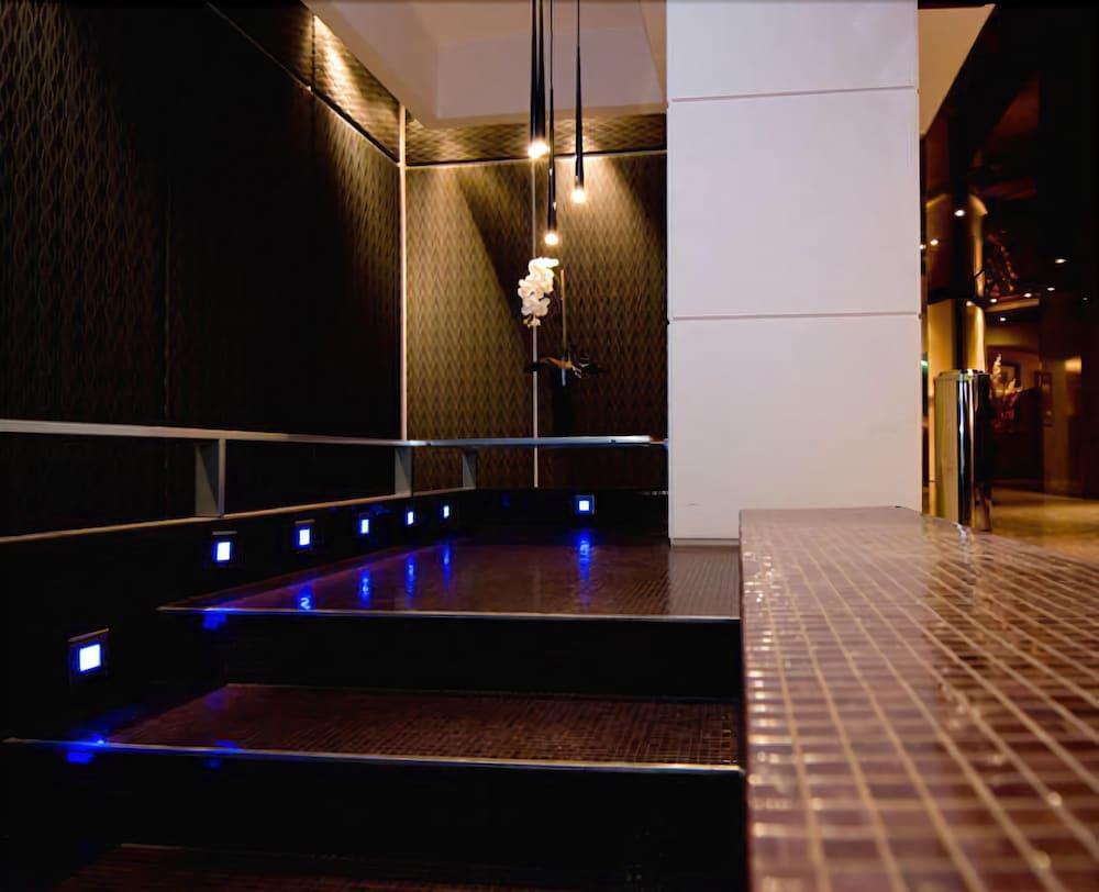 Boston Hotel 4*