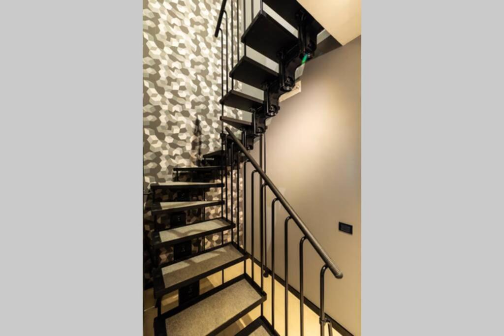 Apartment Laus App.2 - Art & Design Nel Cuore Di - Via Dante Alighieri *