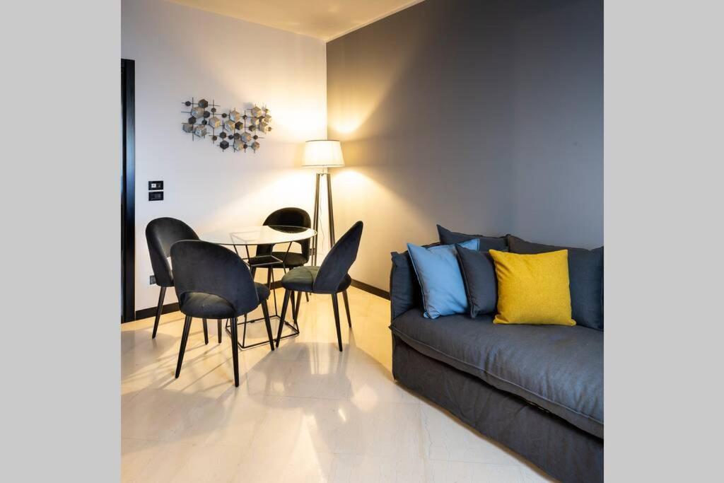 Apartment Laus App.2 - Art & Design Nel Cuore Di - Via Dante Alighieri Bari