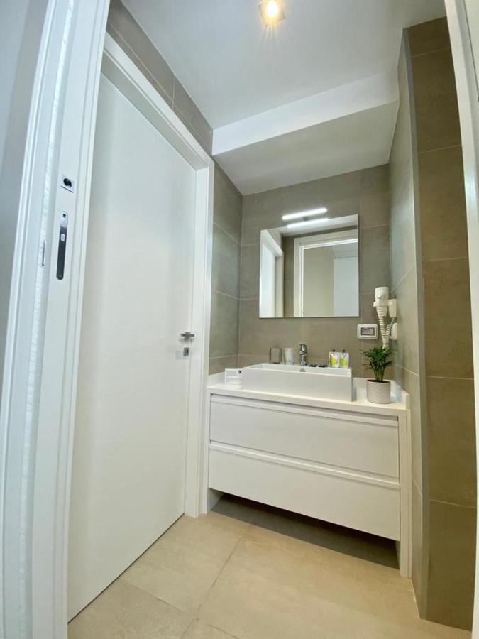 Beeapartments 2*
