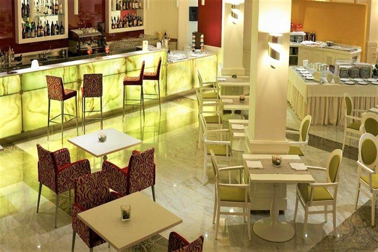 Jr Oriente 4*