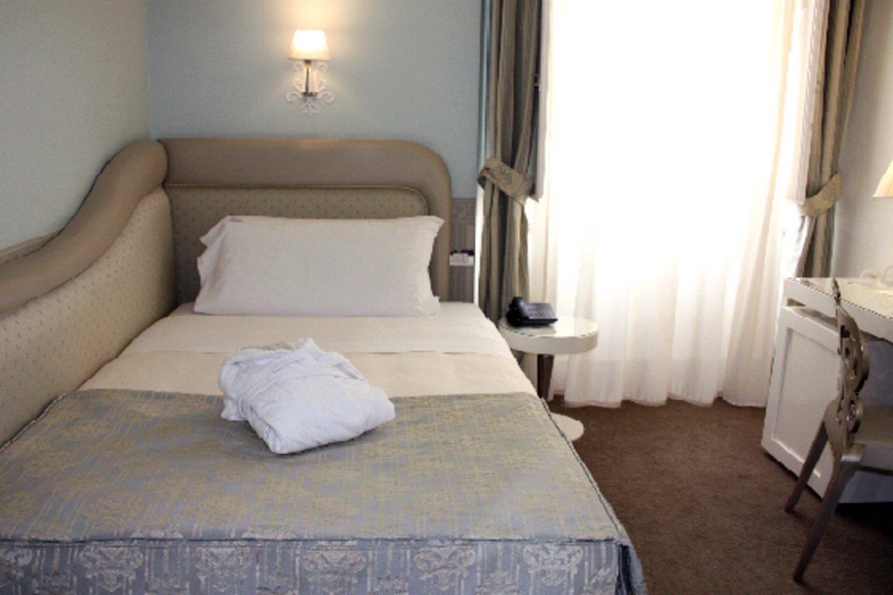 Jr Oriente Hotel